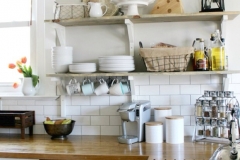 Unfitted French style kitchen
